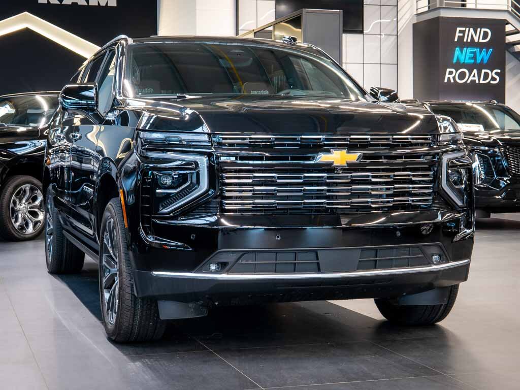 Chevrolet Suburban SUV 6,2 l 313 kw
