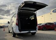 Ford Tourneo Custom 12