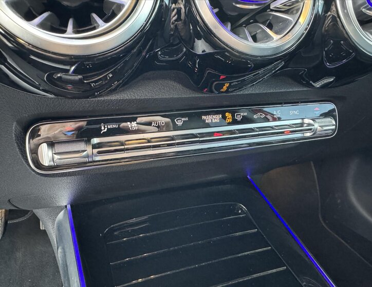 Mercedes-Benz GLB 15