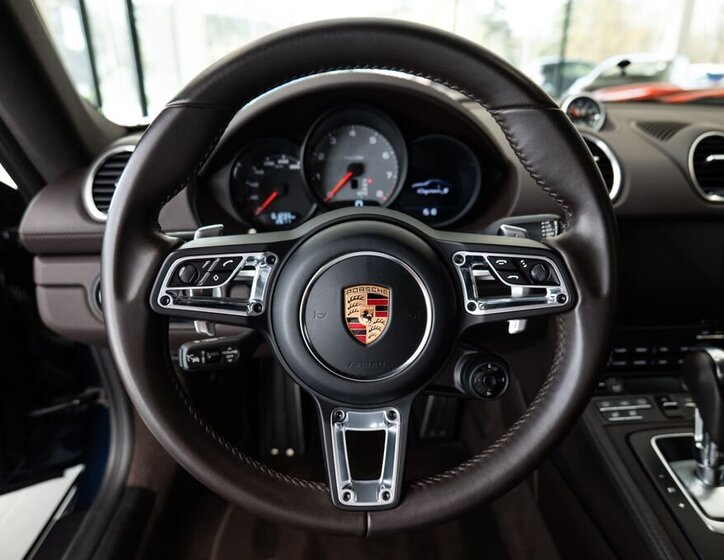 Porsche Cayman Kupé 2,5 l 257 kw