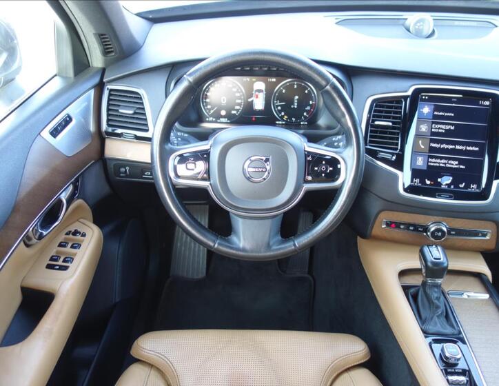 Volvo XC90 20
