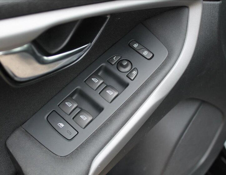 Volvo V40 Hatchback 2,0 l 88 kw