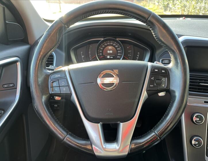 Volvo XC60 15