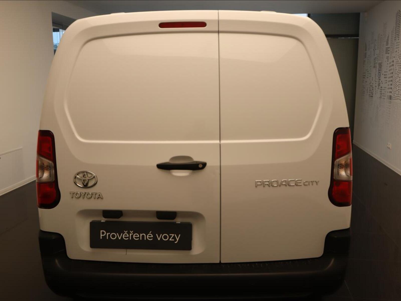 Toyota ProAce 7