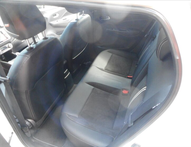 Nissan Micra Hatchback 999,0 86 kw