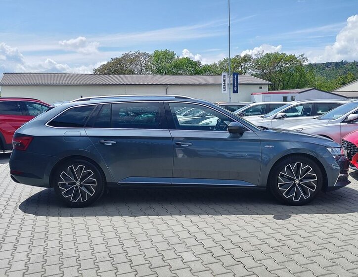 Škoda Superb Kombi 2,0 l 147 kw