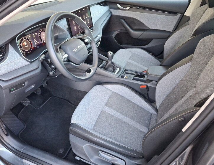 Škoda Octavia Sedan / Limuzína 1,5 l 110 kw