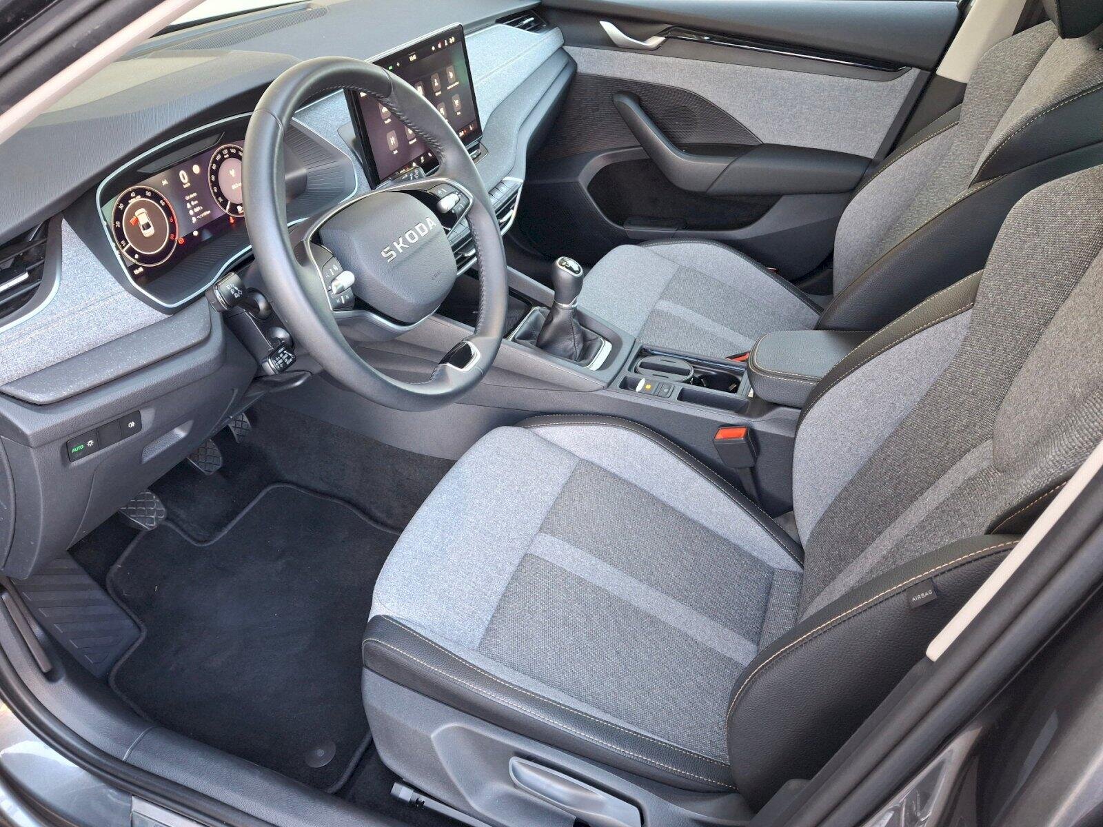 Škoda Octavia Sedan / Limuzína 1,5 l 110 kw