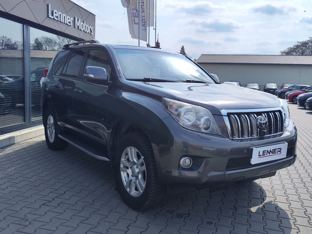 Toyota Land Cruiser SUV / Terénní 3,0 l 127 kw
