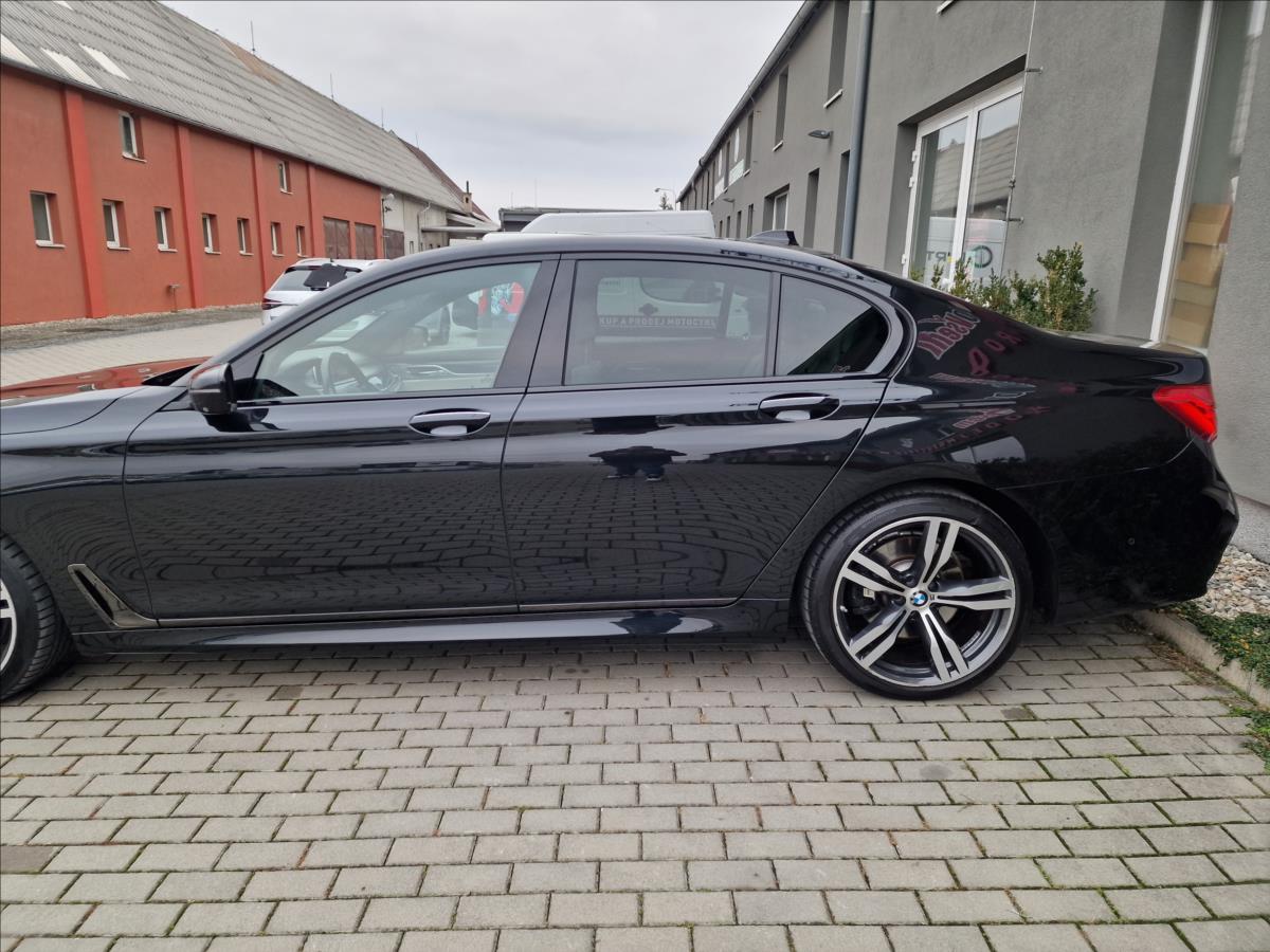 BMW Řada 7