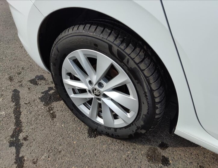 Škoda Scala Hatchback 999,0 85 kw