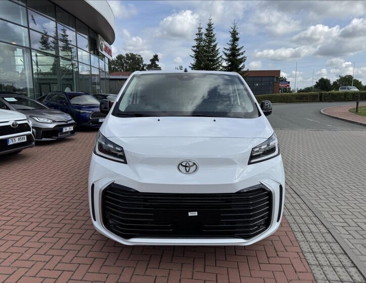 Toyota ProAce Verso 2