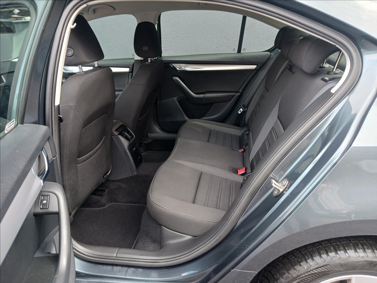 Škoda Octavia Sedan / Limuzína 1,6 l 85 kw