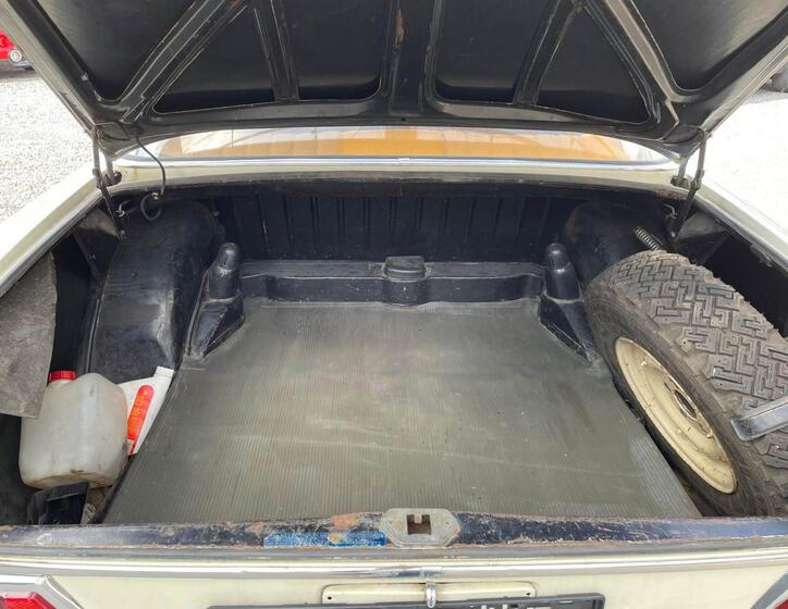 Mercedes-Benz Ostatní 13