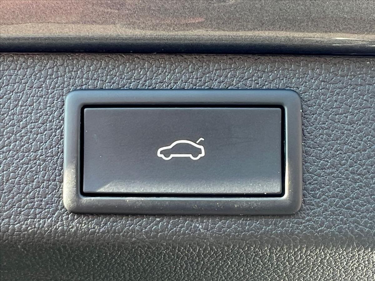 Škoda Superb Kombi 2,0 l 147 kw