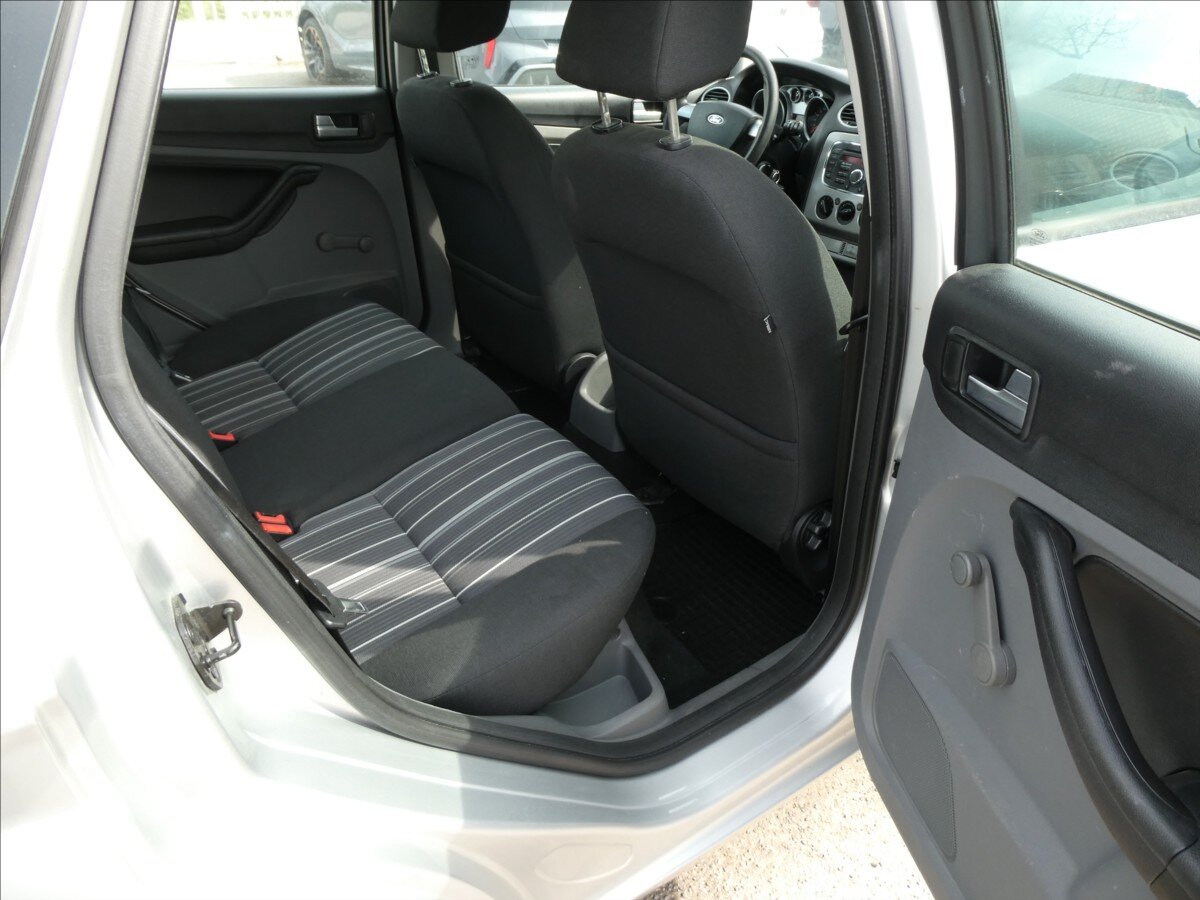 Ford Focus Kombi 1,6 l 74 kw