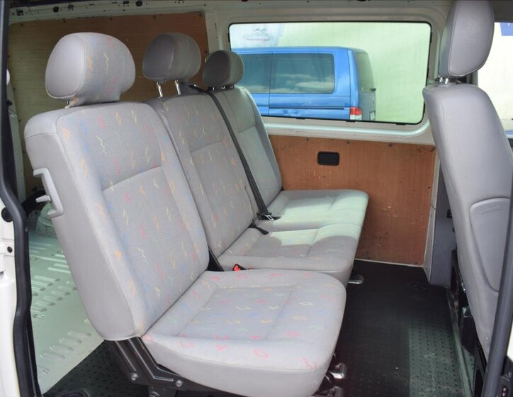Volkswagen Transporter Ostatní 2,5 l 96 kw