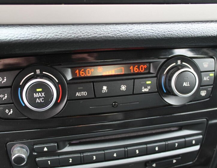 BMW X1 SUV / Terénní 2,0 l 100 kw