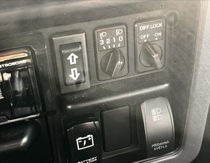 Nissan Patrol Ostatní 2,8 l 85 kw