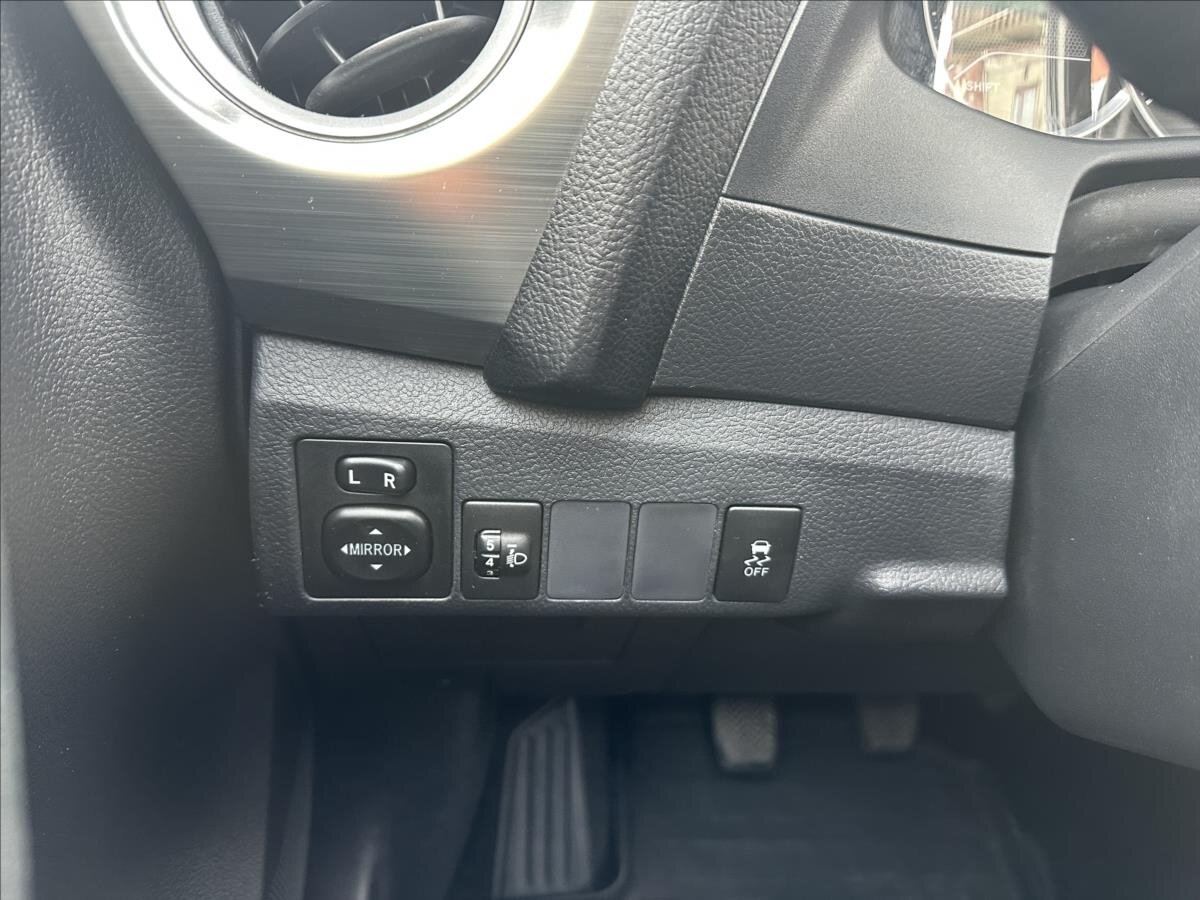 Toyota Auris Hatchback 1,6 l 98 kw