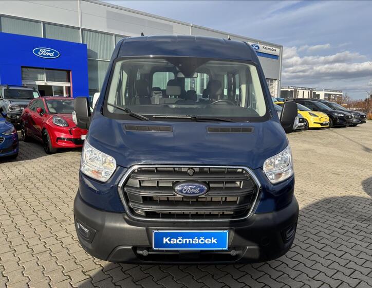 Ford Transit 8