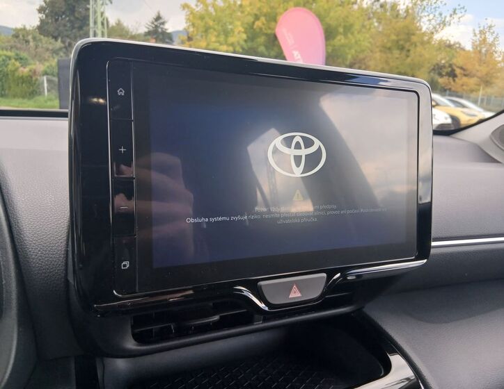 Toyota Yaris Cross 22