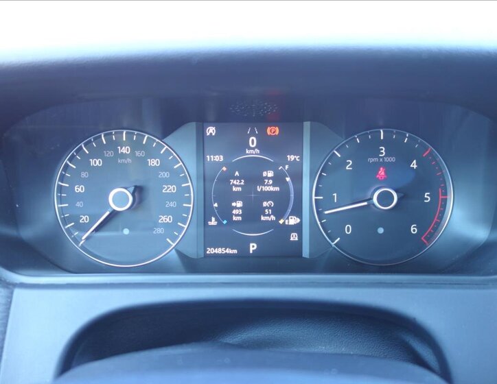Land Rover Range Rover Velar SUV / Terénní 3,0 l 221 kw