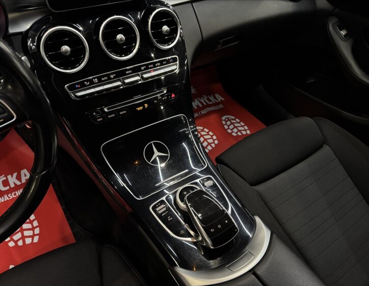 Mercedes-Benz Třídy C 22