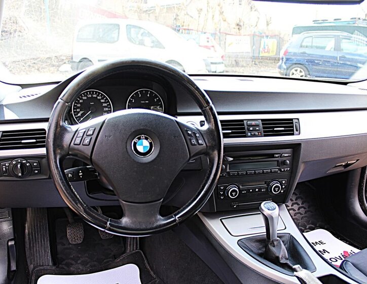 BMW Řada 3 18