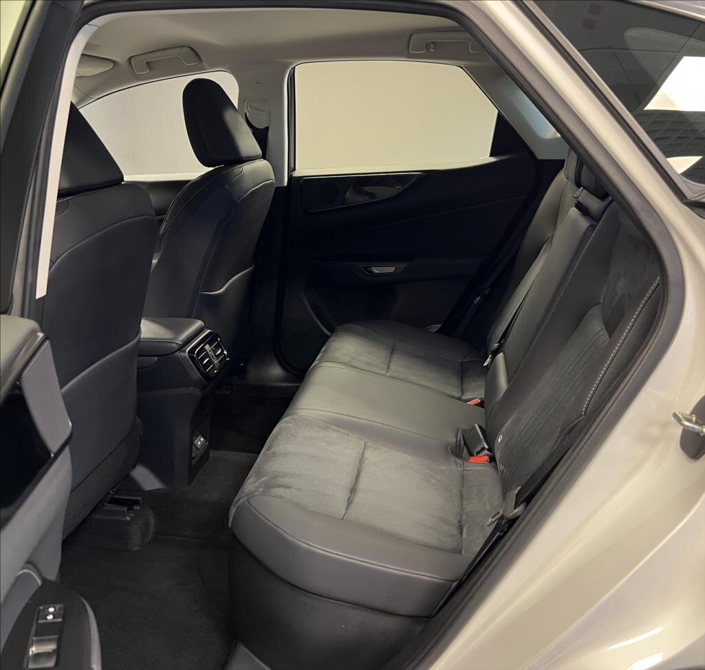 Lexus NX 350h SUV 2,5 l 179 kw