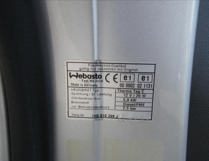 Volkswagen Caravelle 38