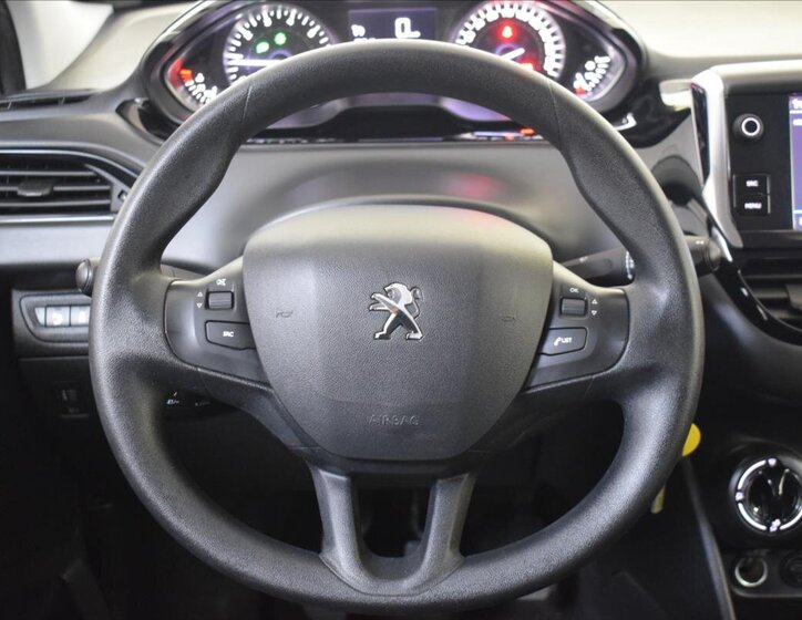 Peugeot 208 Hatchback 1,2 l 60 kw