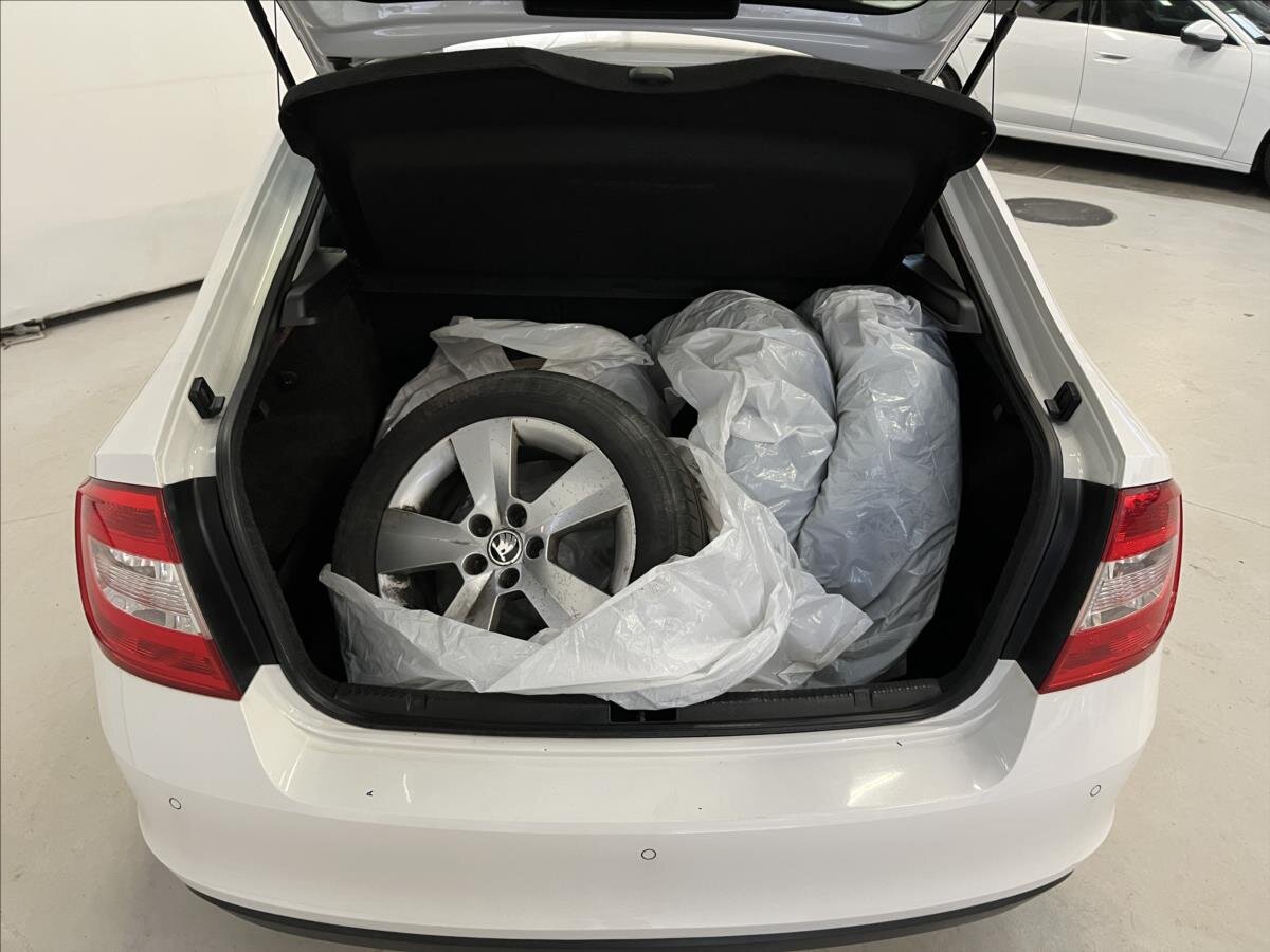 Škoda Rapid Liftback 1,2 l 66 kw