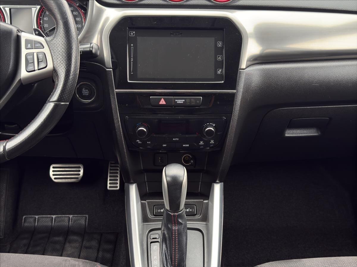Suzuki Vitara SUV / Terénní 1,4 l 103 kw