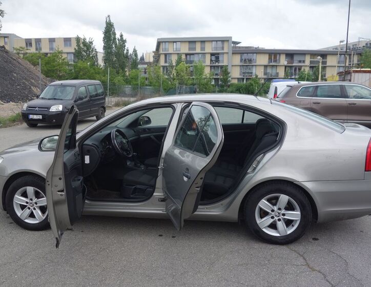 Škoda Octavia 14