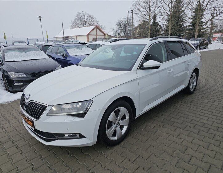 Škoda Superb Kombi 2,0 l 140 kw