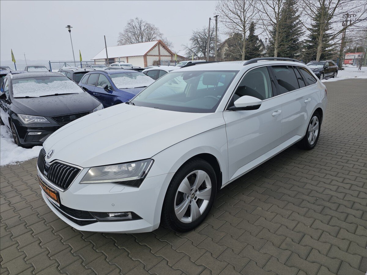 Škoda Superb Kombi 2,0 l 140 kw