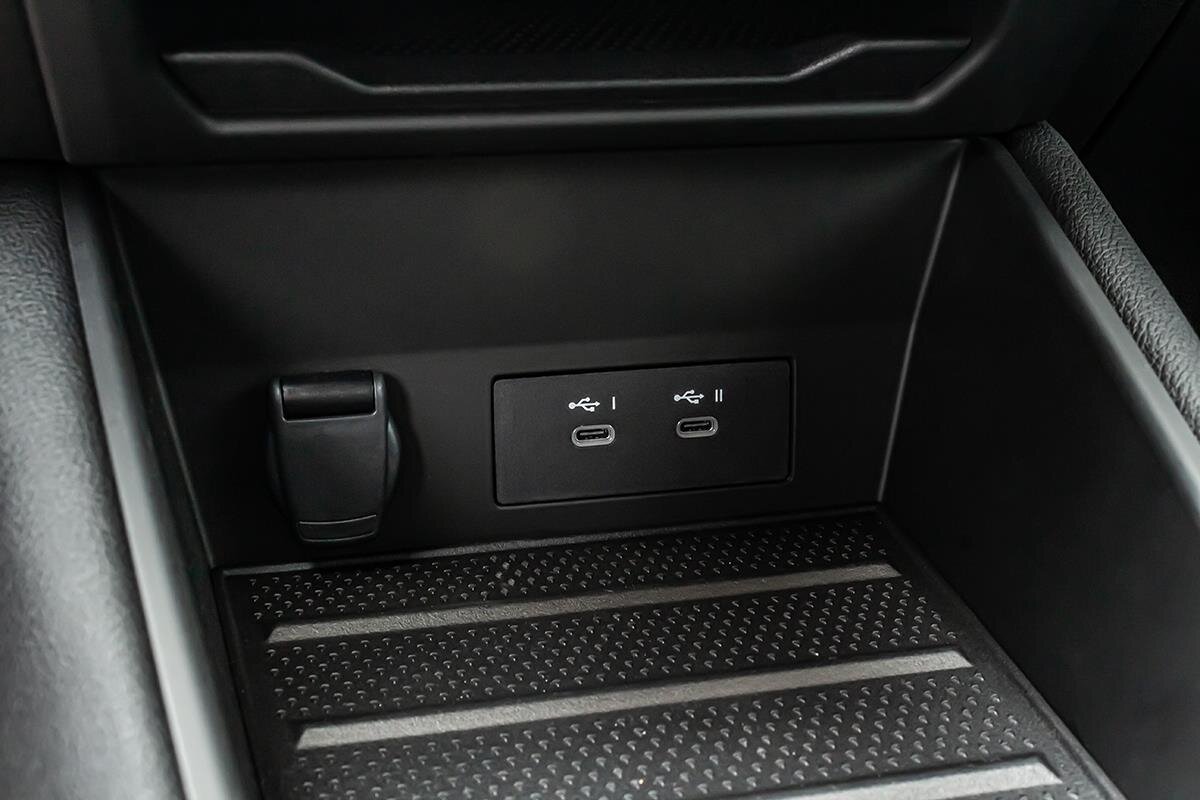 Mitsubishi Grandis SUV 1,3 l 104 kw