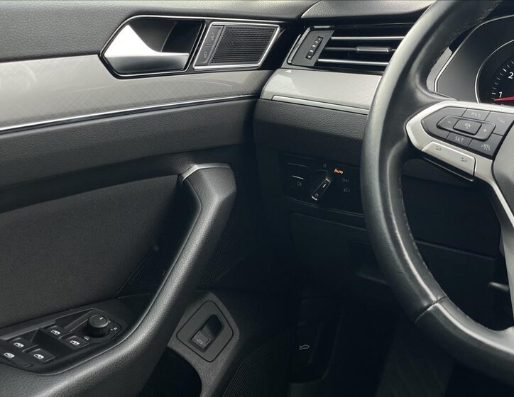 Volkswagen Passat Kombi 1,5 l 110 kw