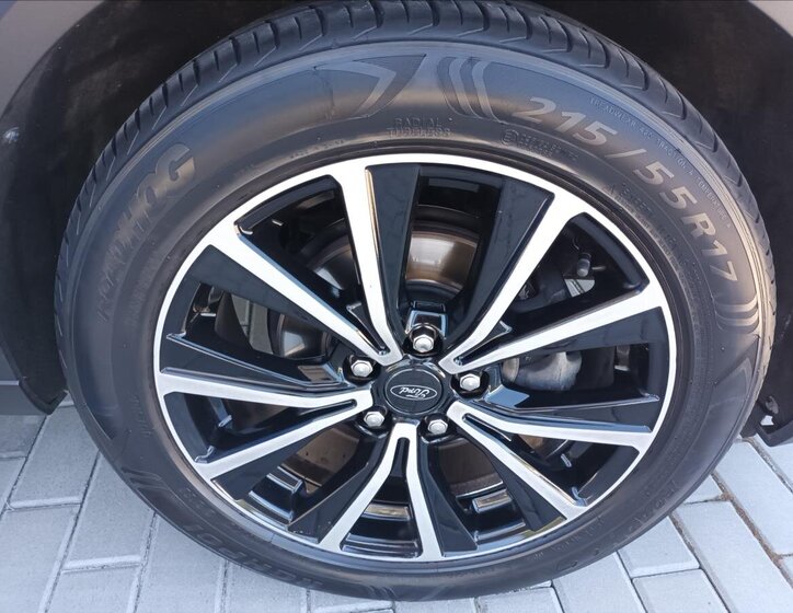 Ford Puma Hatchback 999,0 91 kw