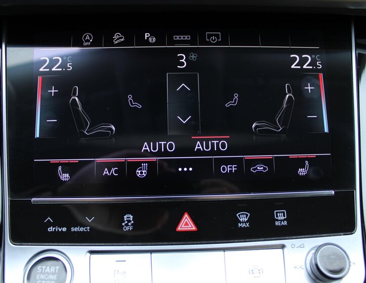 Audi Q8 SUV / Terénní 3,0 l 250 kw