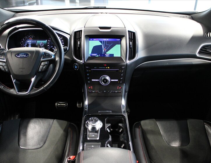 Ford Edge SUV / Terénní 2,0 l 175 kw