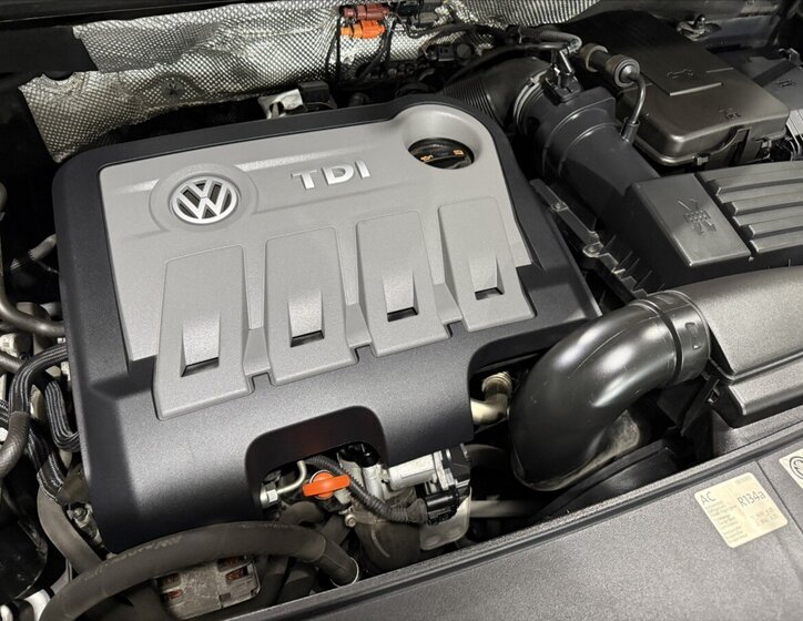 Volkswagen Sharan MPV 2,0 l 103 kw