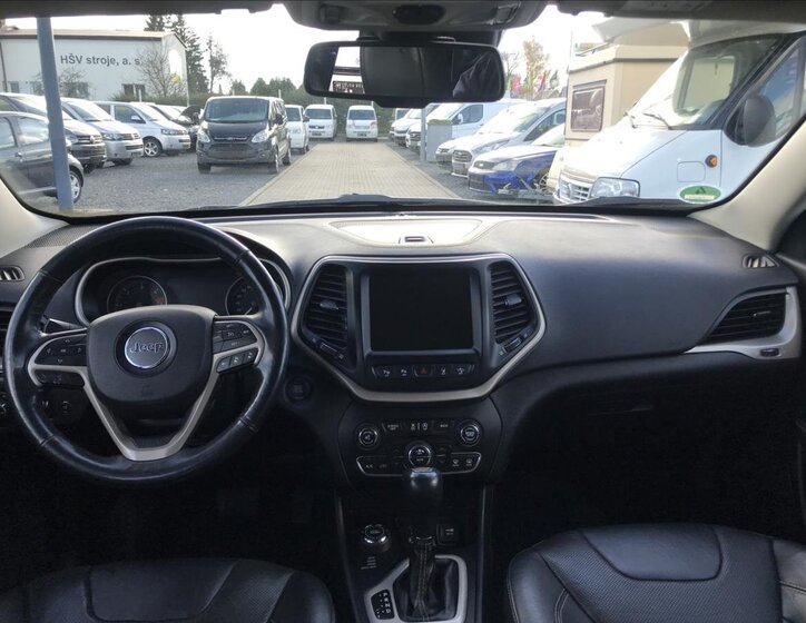 Jeep Cherokee Kombi 2,0 l 125 kw