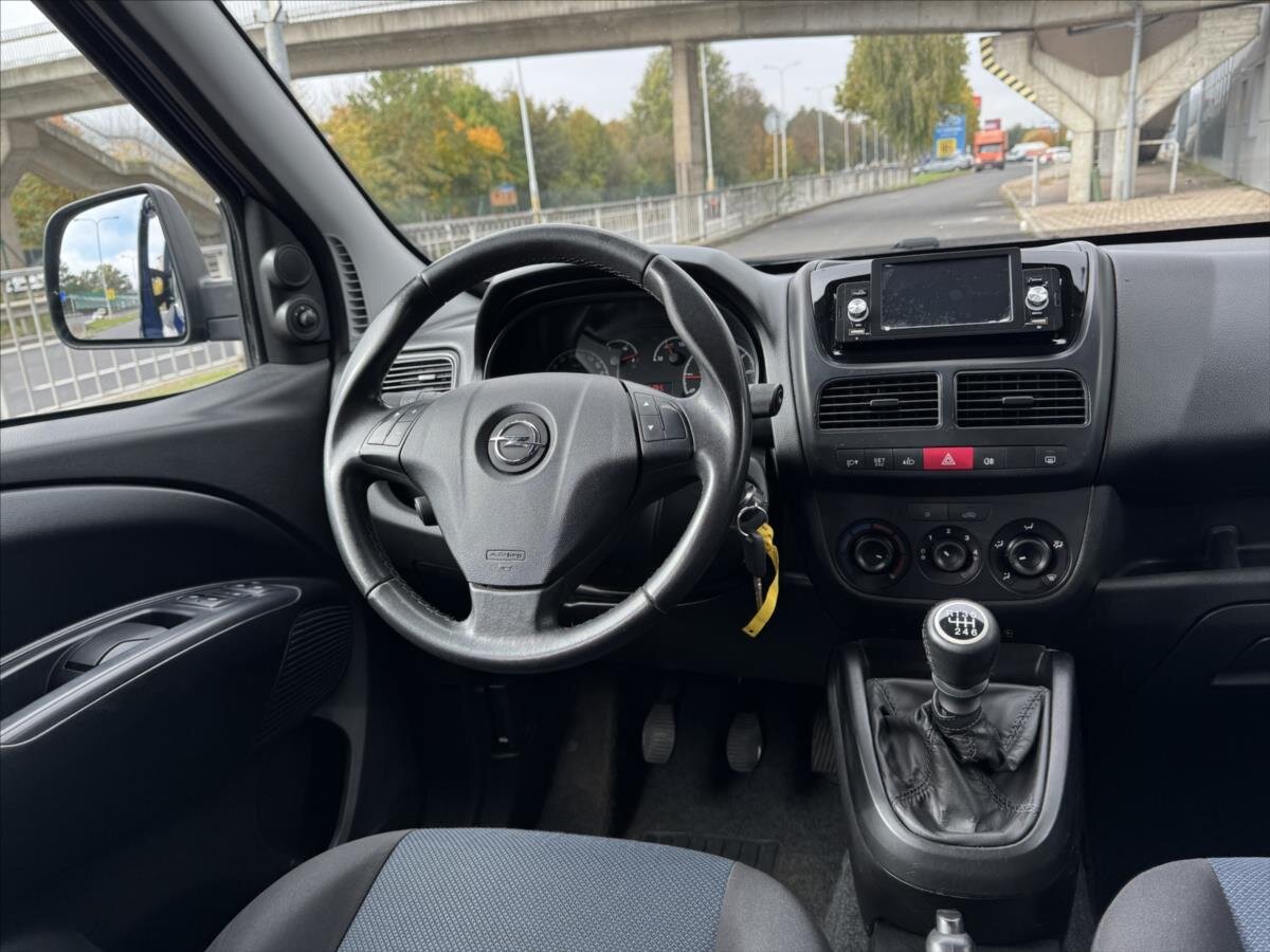 Opel Combo MPV 1,6 l 77 kw