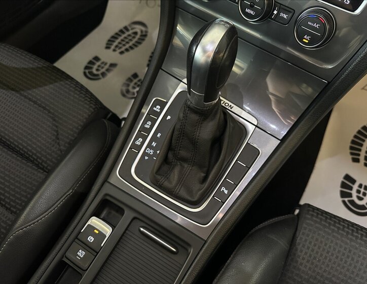 Volkswagen Golf Kombi 2,0 l 135 kw