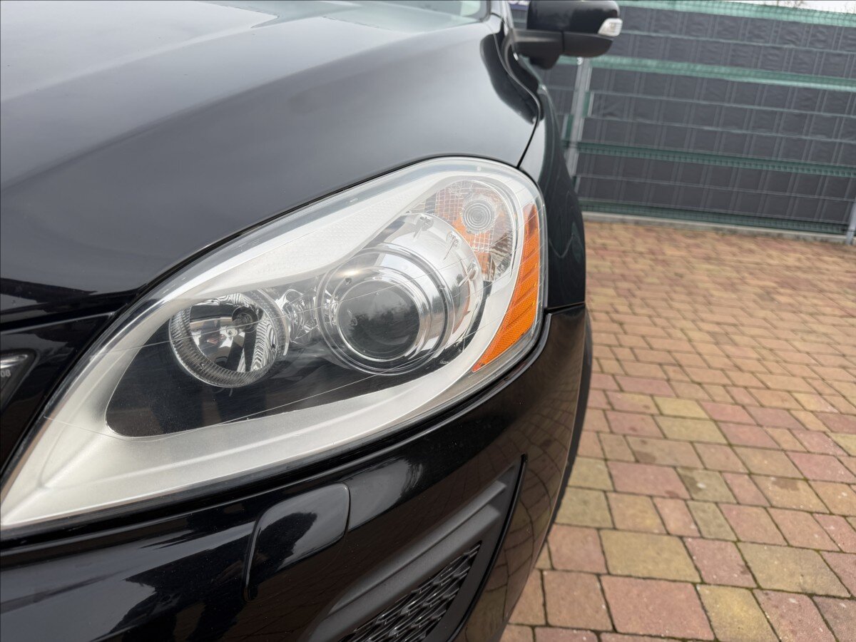 Volvo XC60 SUV / Terénní 2,4 l 165 kw