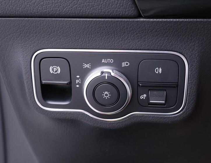 Mercedes-Benz EQA 20