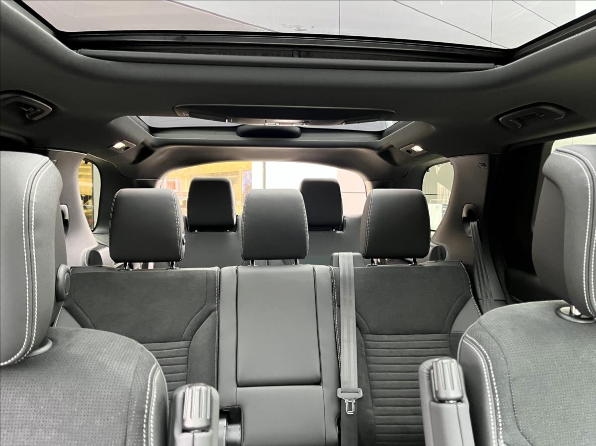 Land Rover Discovery SUV / Terénní 3,0 l 257 kw