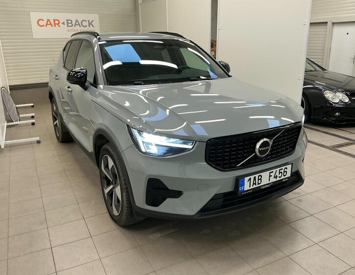 Volvo XC40 SUV 2,0 l 120 kw